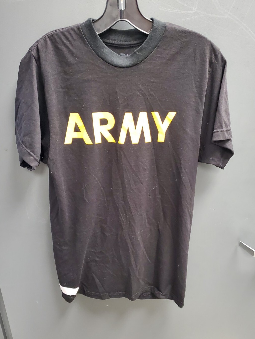ARMY Physical Fitness T-Shirt Black With Yellow Letters Short Sleeve Sz Medium