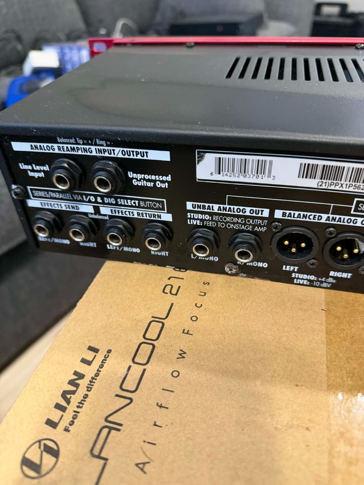 Line 6 Pod XT Pro Rackmount Guitar Multi-Effects Processor Electric Guitar
