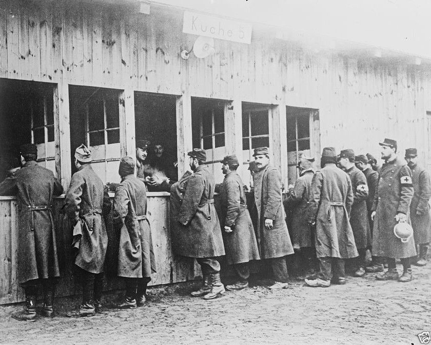 Captured French soldiers eating at POW Camp Germany WW1 8x10 World War I Photo
