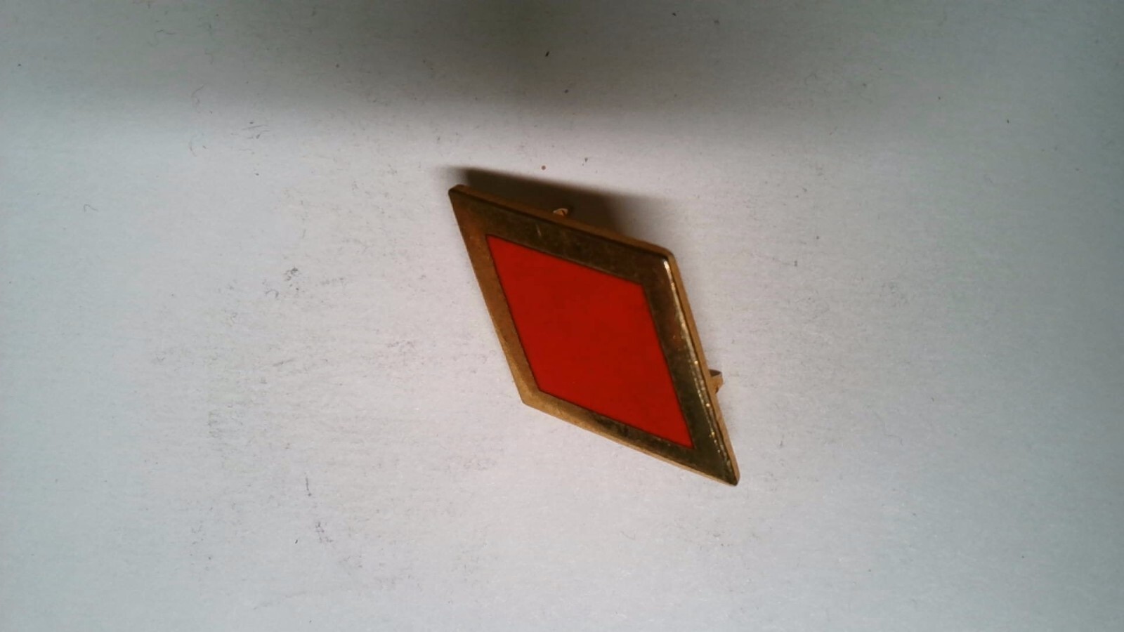 MILITARY INSIGNIA CREST HAT PIN MINI BADGE US ARMY 5TH FIFTH INFANTRY DIVISION