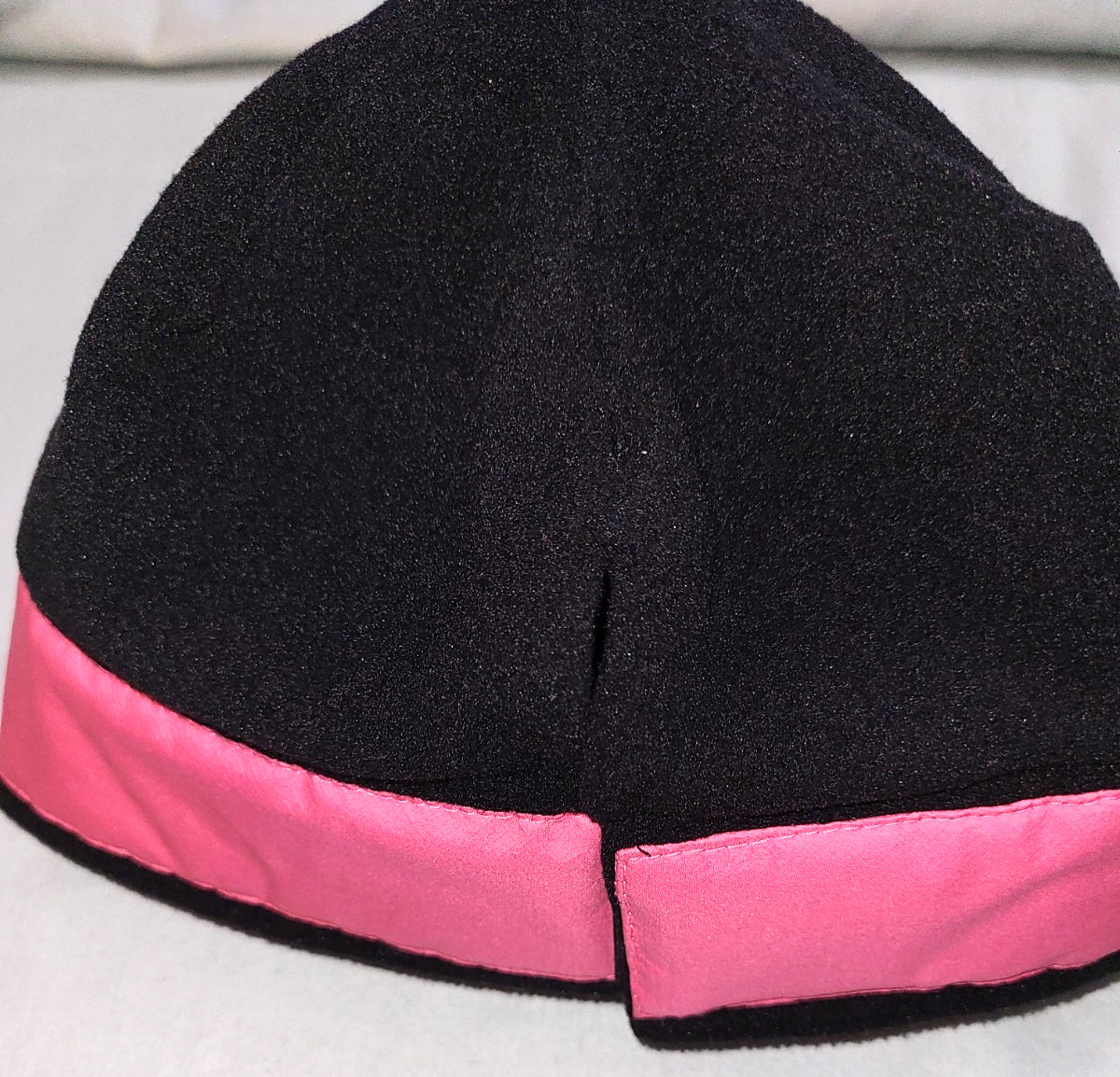 Nils Sportswear black fleece ski hat pink band embroidered snowflake rhinestones