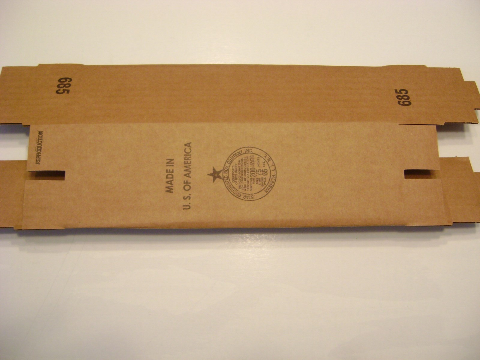 Lionel 685  Corrugated Steam Engine Reproduction Box