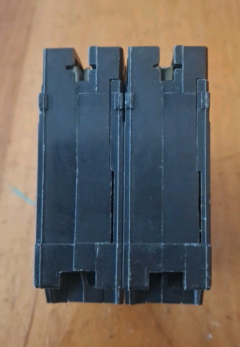 Eaton BQC220220 20A/20A 2-Pole Quadplex Tandem Plug-In Breaker