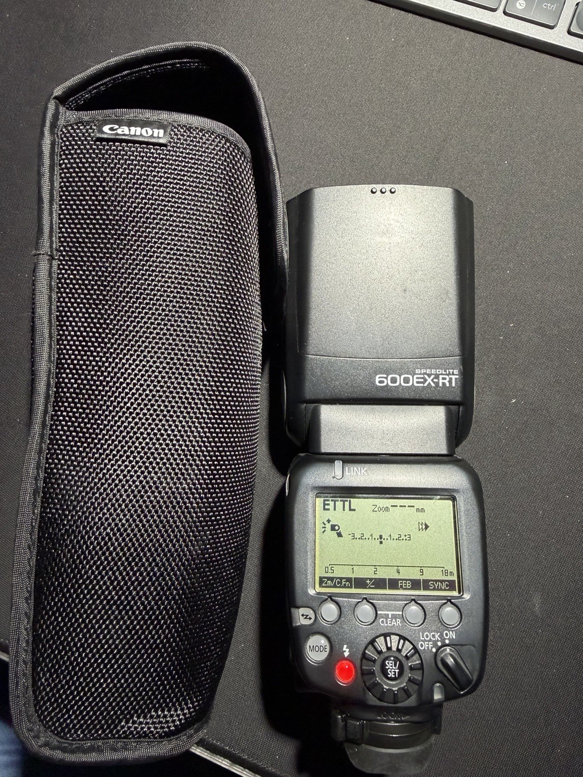 CANON 600 EX-RT SPEEDLIGHT FLASH USED AND WORKING PERFECTLY