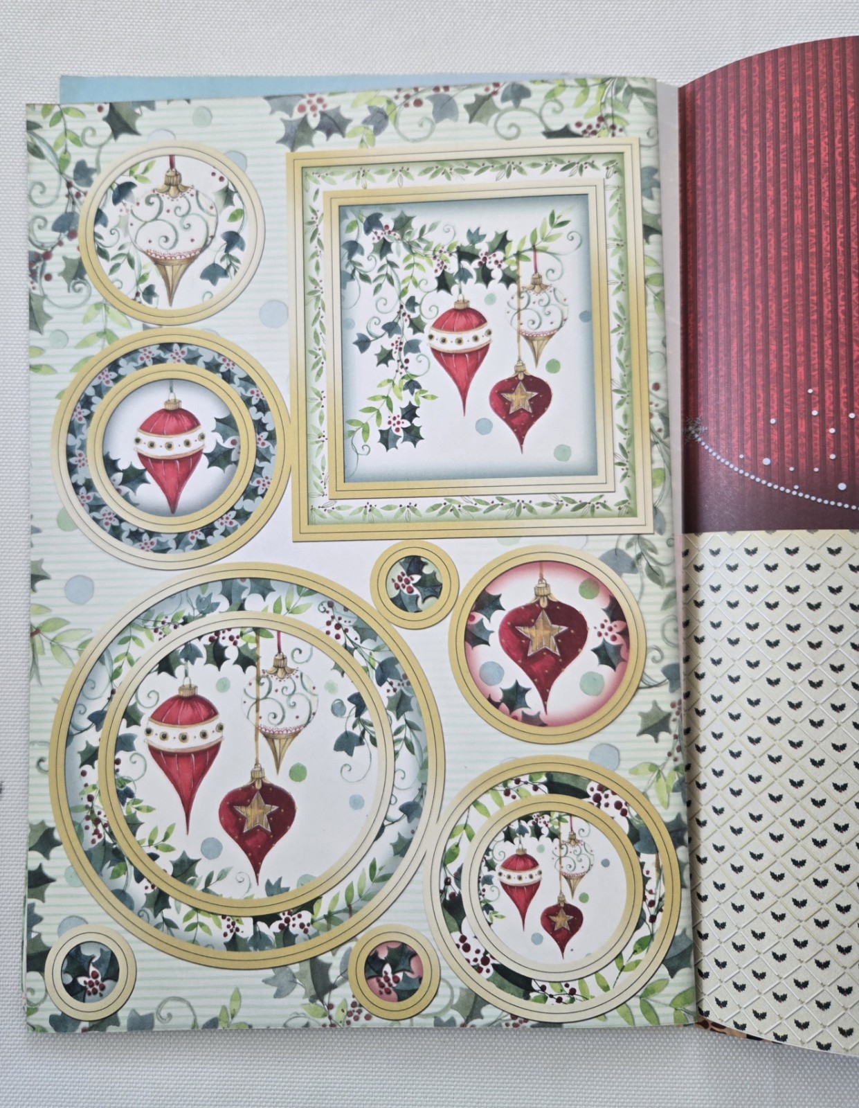 Creative Memories 2002 Page Patterns,32 Unbranded Pages w/Images