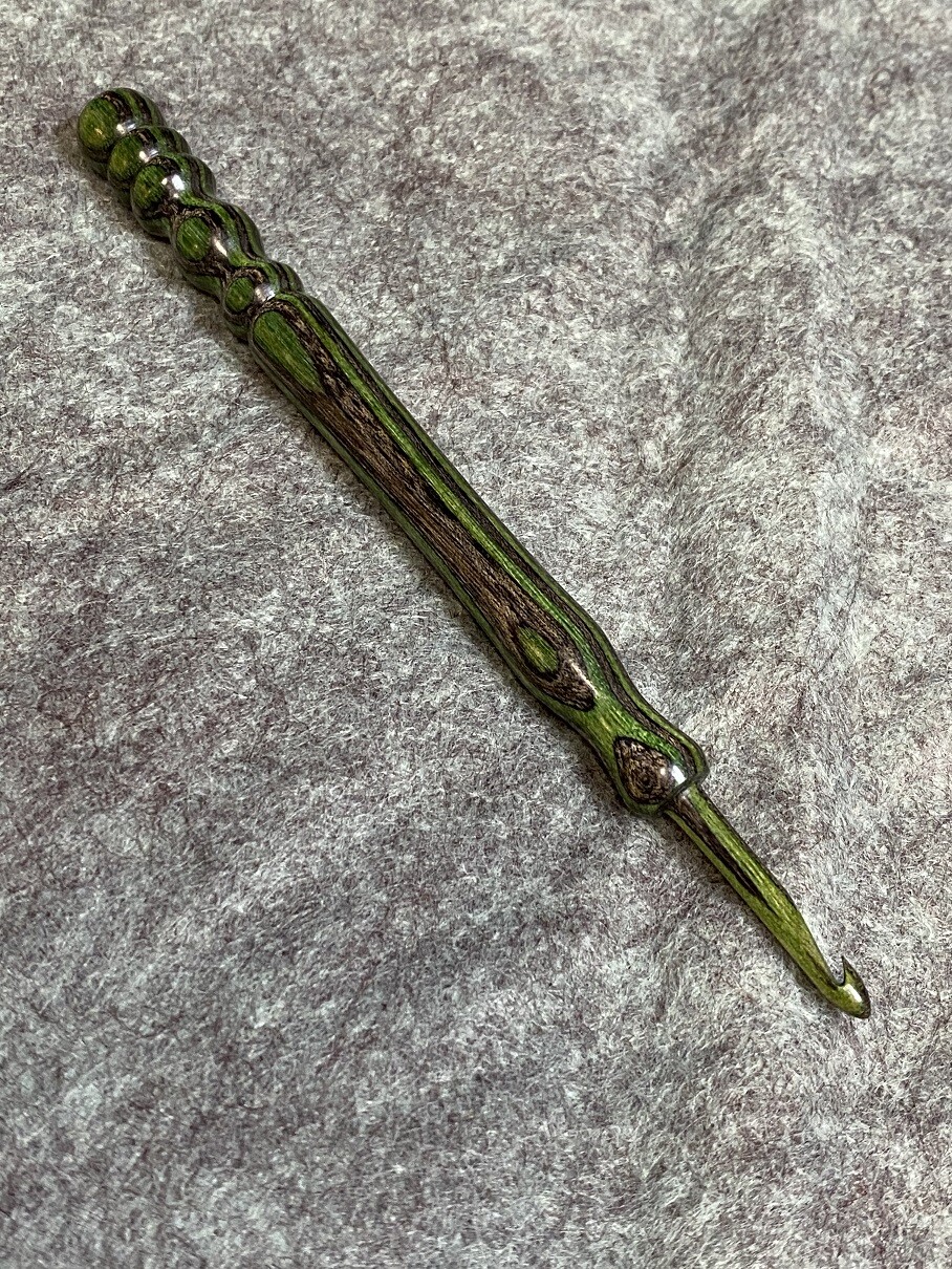 Hand carved Forest Shadows WOOD  YARN  CROCHET HOOK  size G