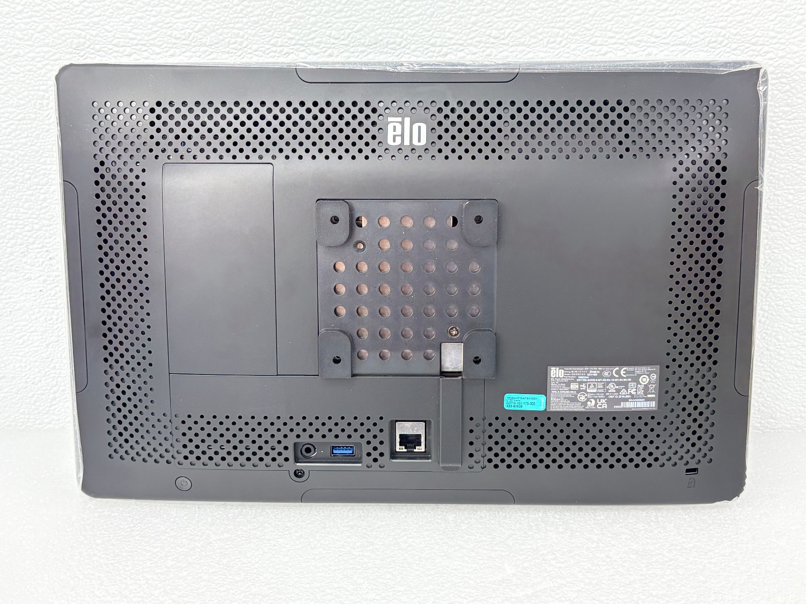 Pre Owned | Elo ESY15i5 / E692244I-Series 2 All-in-One Touchscreen Computer