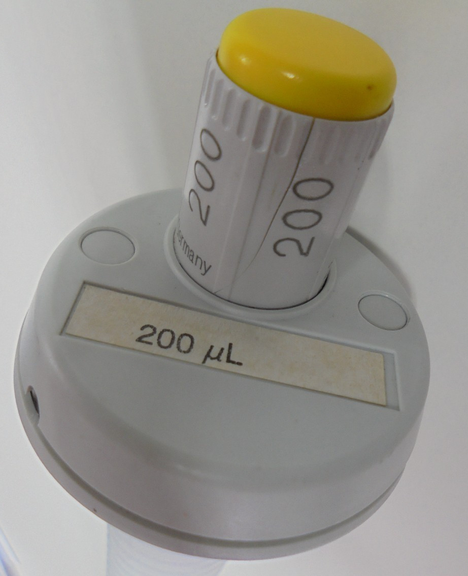 EPPENDORF REFERENCE 200 200µL SINGLE CHANNEL MANUAL PIPETTE