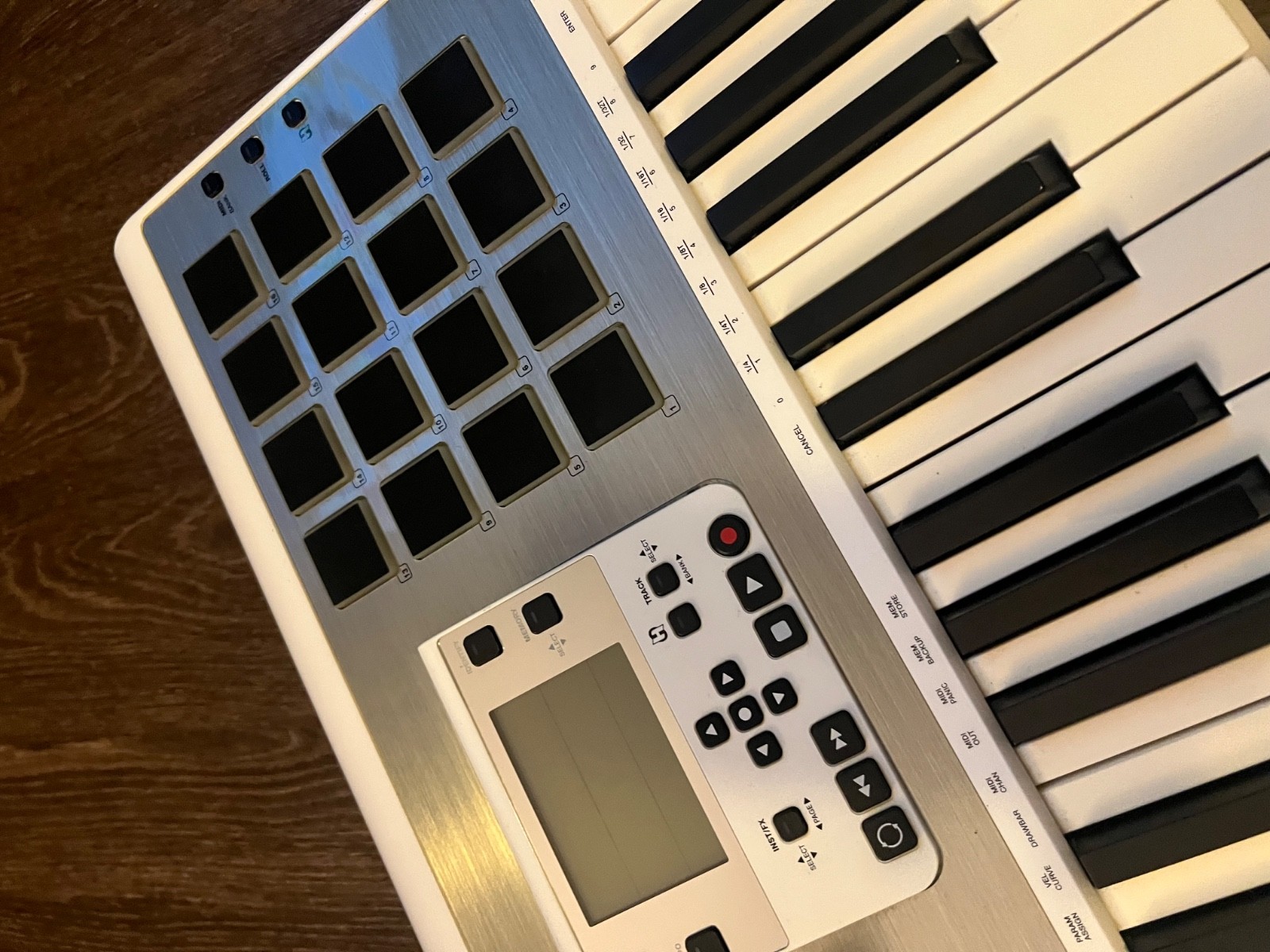 M-Audio Axiom AIR 25 USB MIDI Keyboard Controller