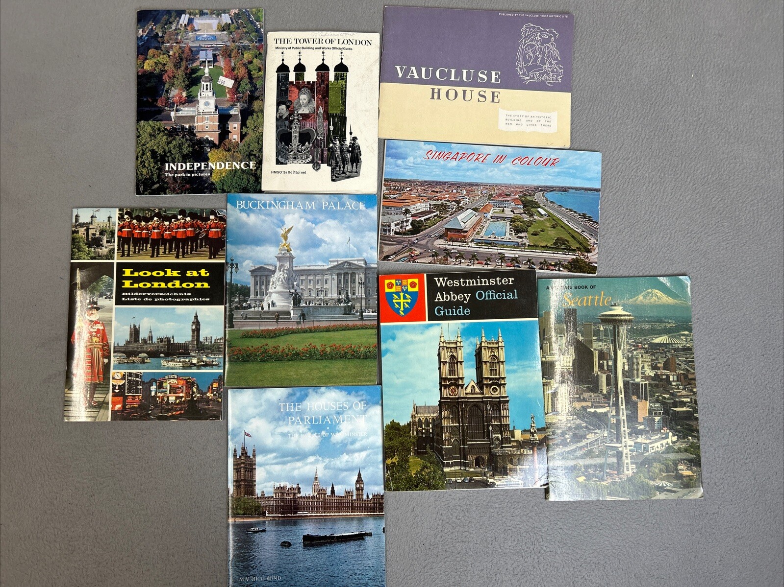 Lot Of 9 Vintage souvenir photo booklets Travel Destination Souvenirs London