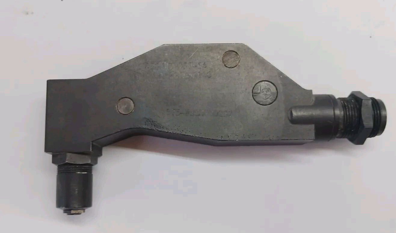 CherryMAX Aerospace 456MAX 753-54 Offset Pulling Head Right Angle  A