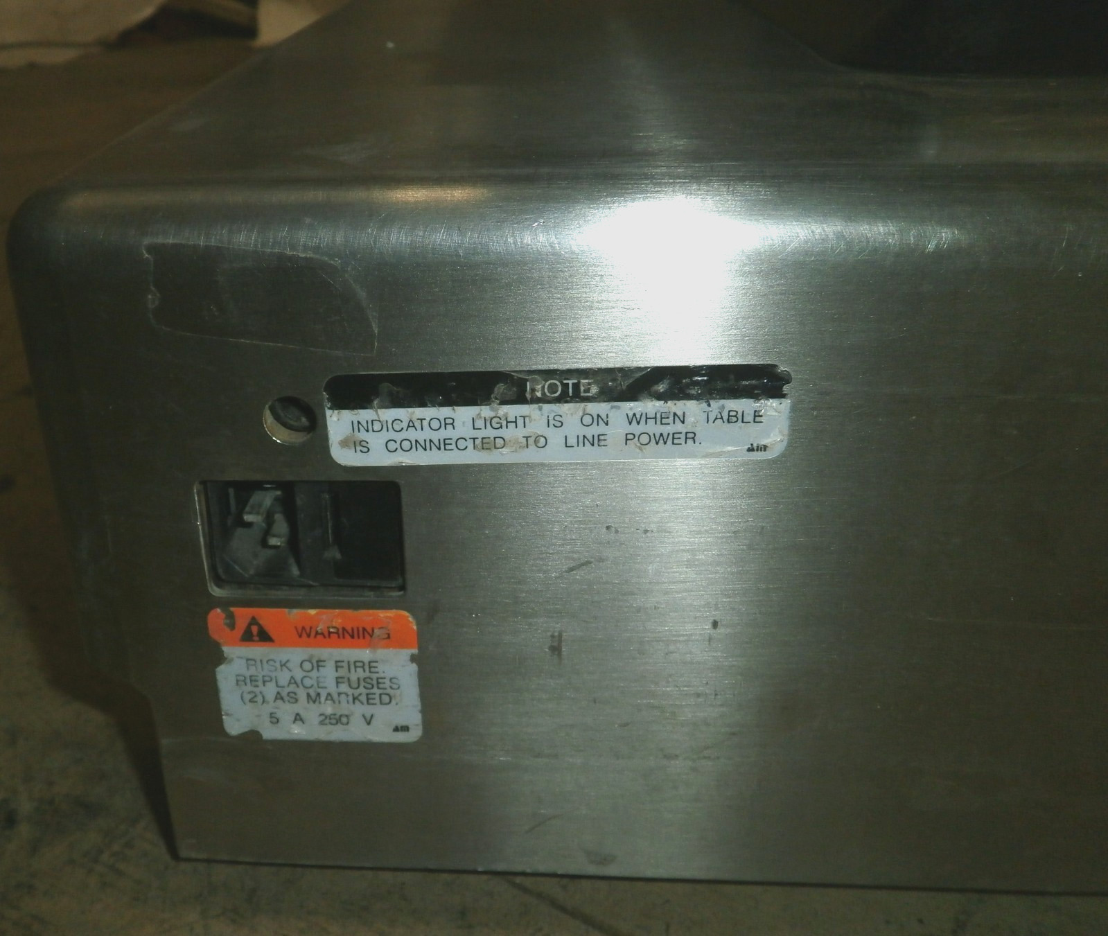 Midmark 7100 Surgical Table Max Weight 500 lbs