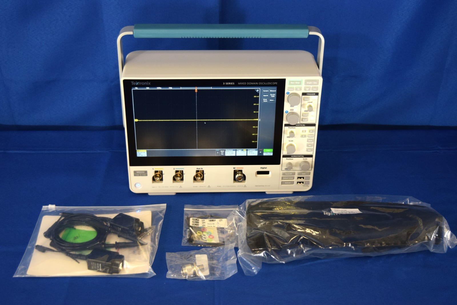 Tektronix MDO32 3-BW-1000 /3-SA1 Mixed Domain Oscilloscope 2CH 1GHz 5GS/s