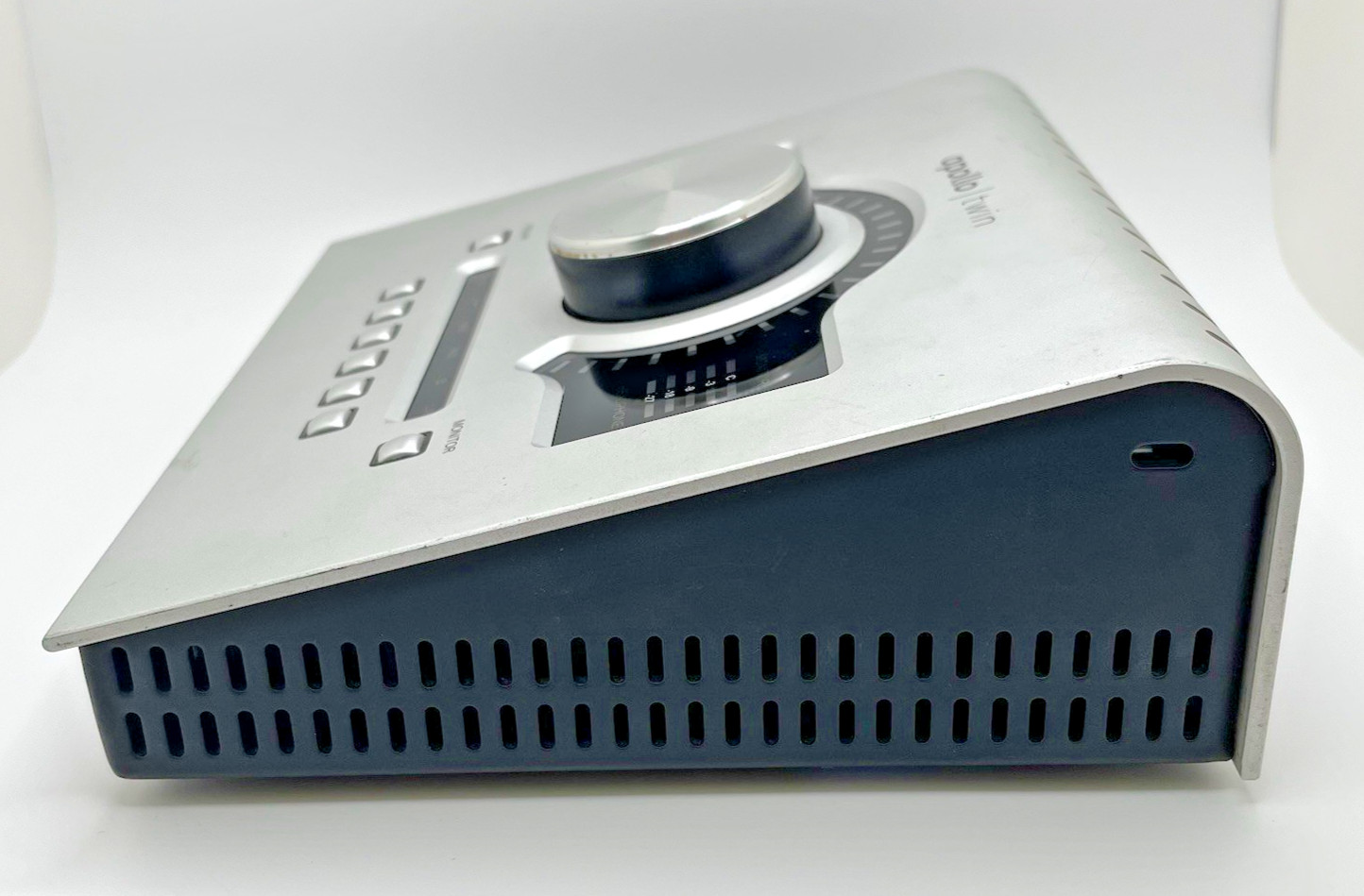 Universal Audio Apollo Twin UAD SOLO CORE Thunderbolt USB Interface *USED* #E4