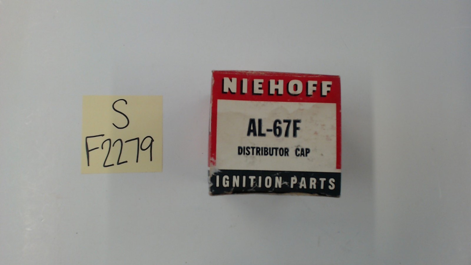 Niehoff AL-67F Distributor Cap