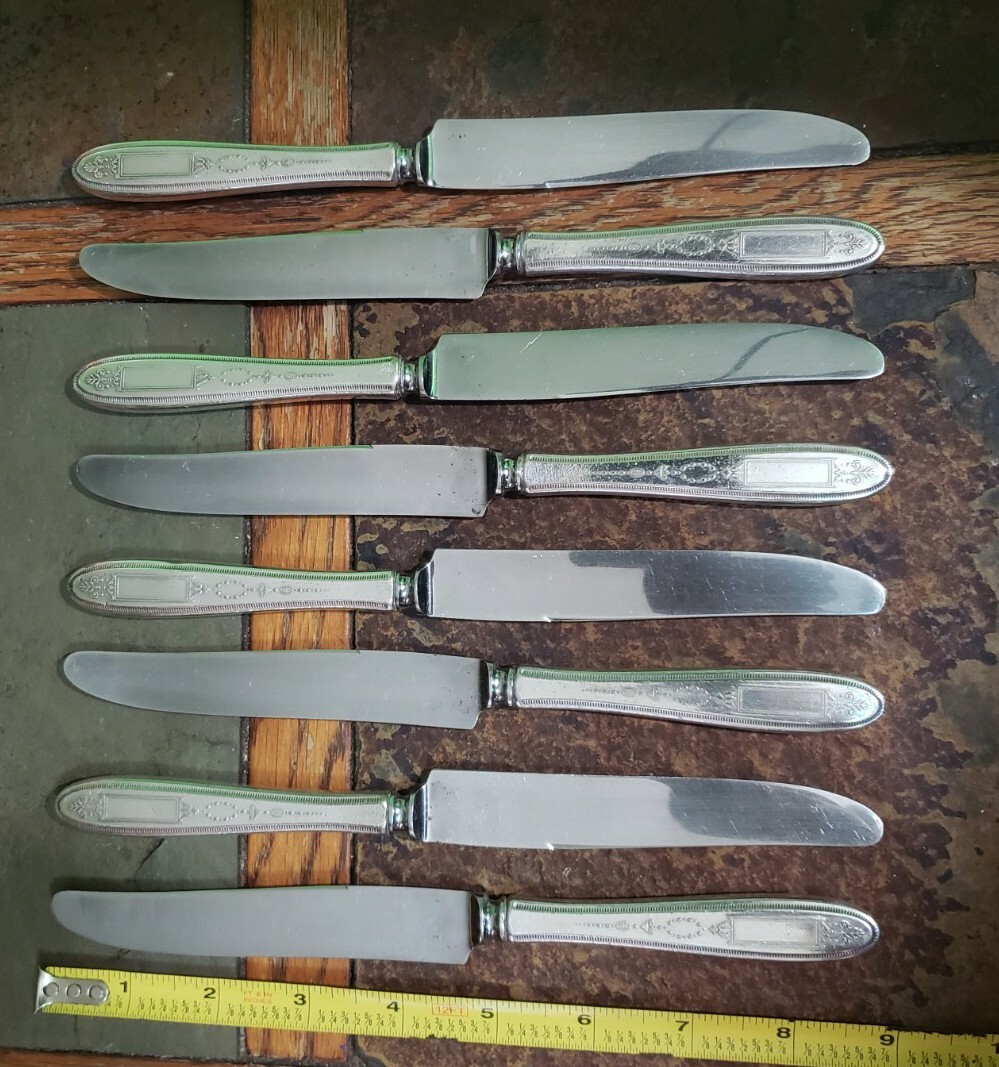 😀 LOT OF 8 c1923 GROSVENOR "8 3/4" NEW FRENCH HOLLOW SILVERPLATED PLACE KNIVES