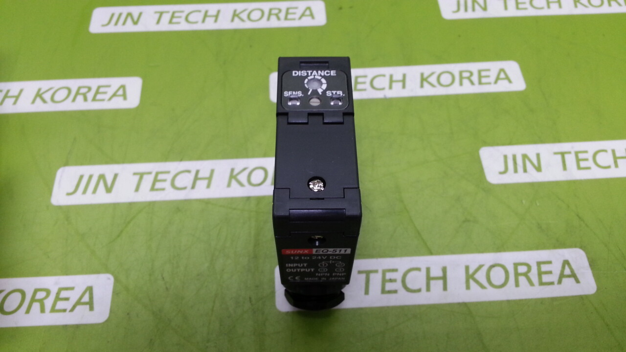 4601) [NEW BOX] SUNX sensor EQ-511