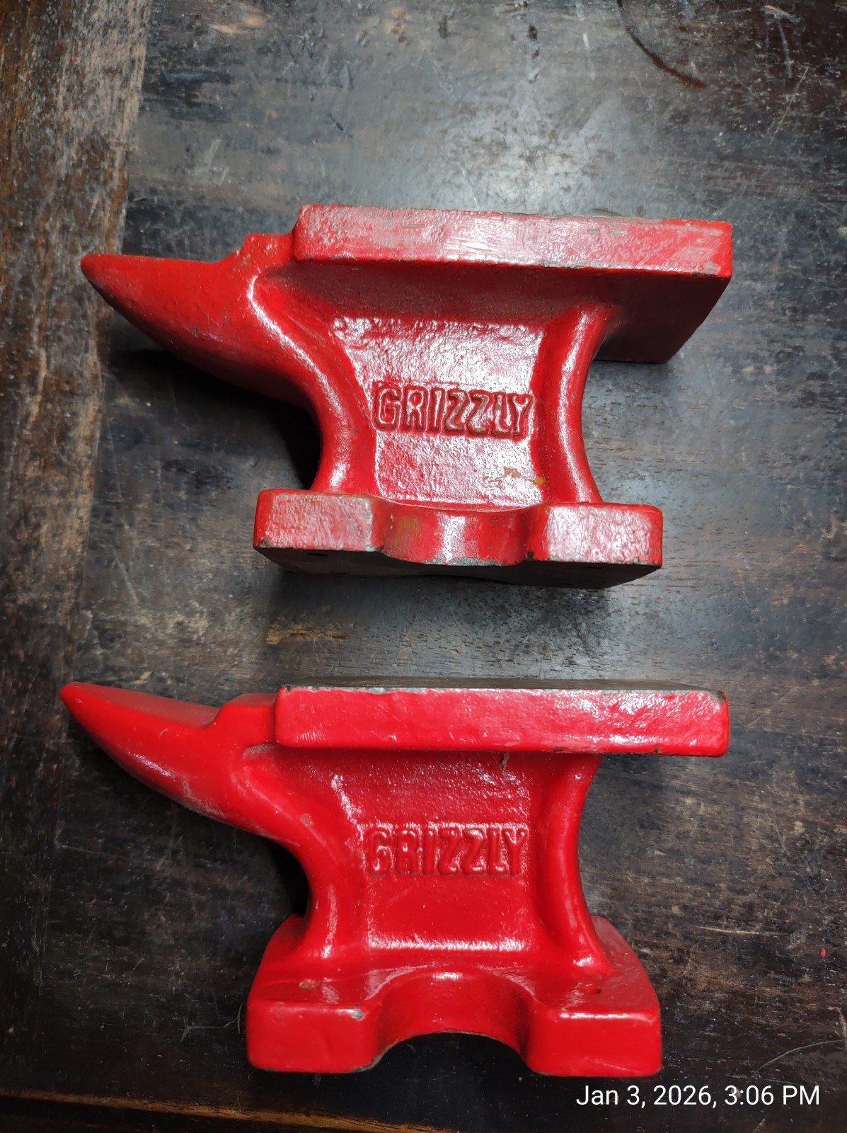 lot of 2 Vintage Small/Mini GRIZZLY Jewelers/Gunsmith Anvil RED Paint 2 shades