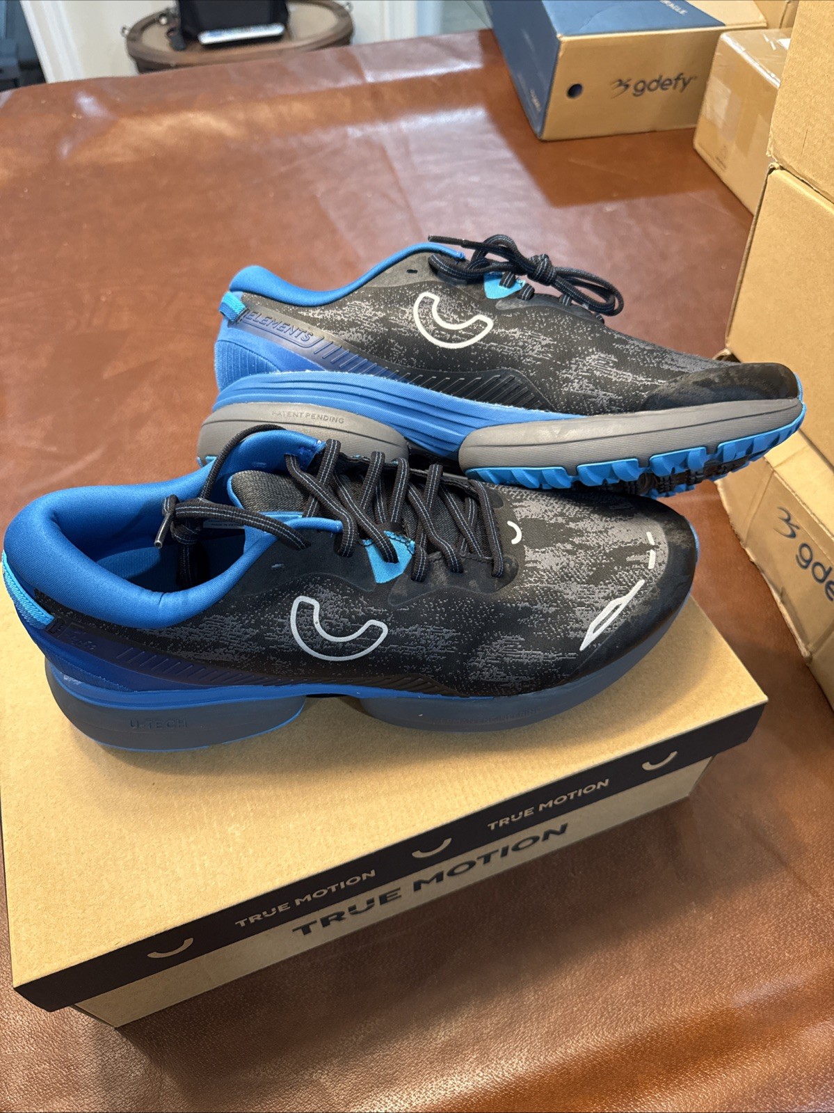 True Motion U-Tech Nevos Elements (Black/Blue) - Men’s US 11.5 - TM-M-0107-1D-01