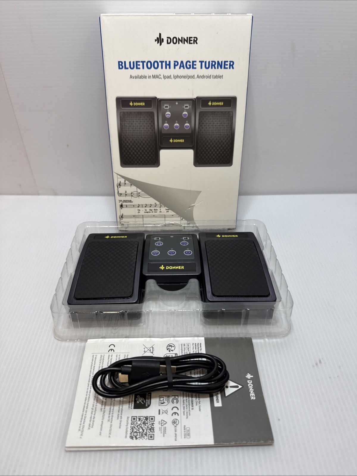 Donner DBM-1 Hands-Free Bluetooth Page Turner for Tablets Black Rechargeable