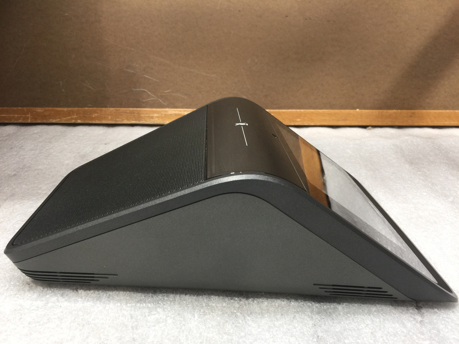 Crestron CCS-UC-1-T-V Tabletop UC Video Conference Console --- TESTED AND RESET