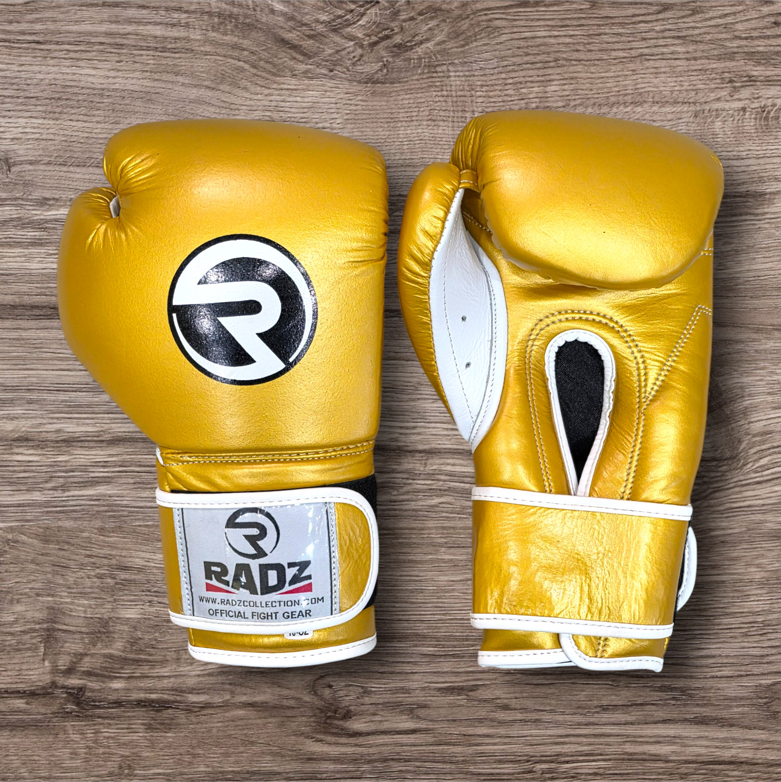 RADZ Gold Boxing Gloves 10oz – Pro Training Sparring Fight Gear – NEW