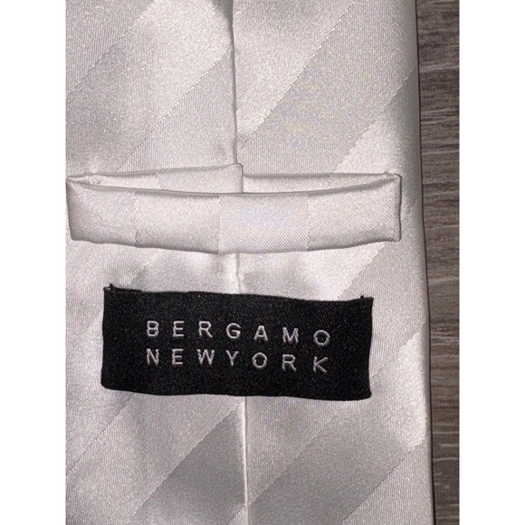 Bergamo New York White on White Tie - 100% Polyester