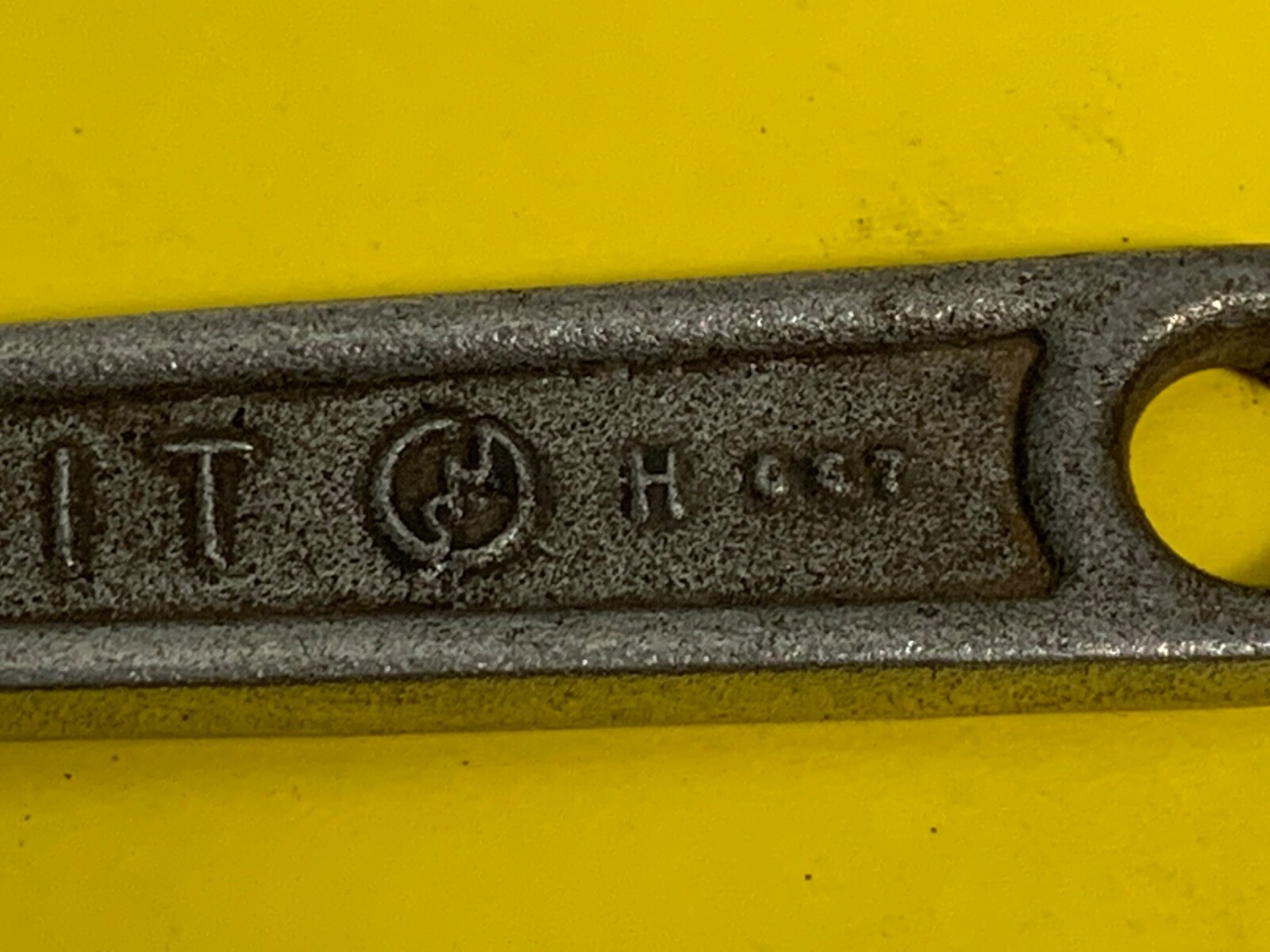 STRONG HIT 200MM ADJUSTABLE WRENCH