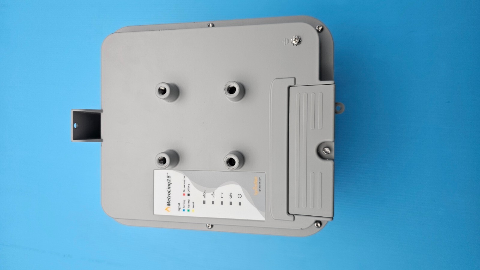 IgniteNet MetroLinq 2.5Gbps 60Ghz PTP/CPE Long Range Integrated 5.8Ghz