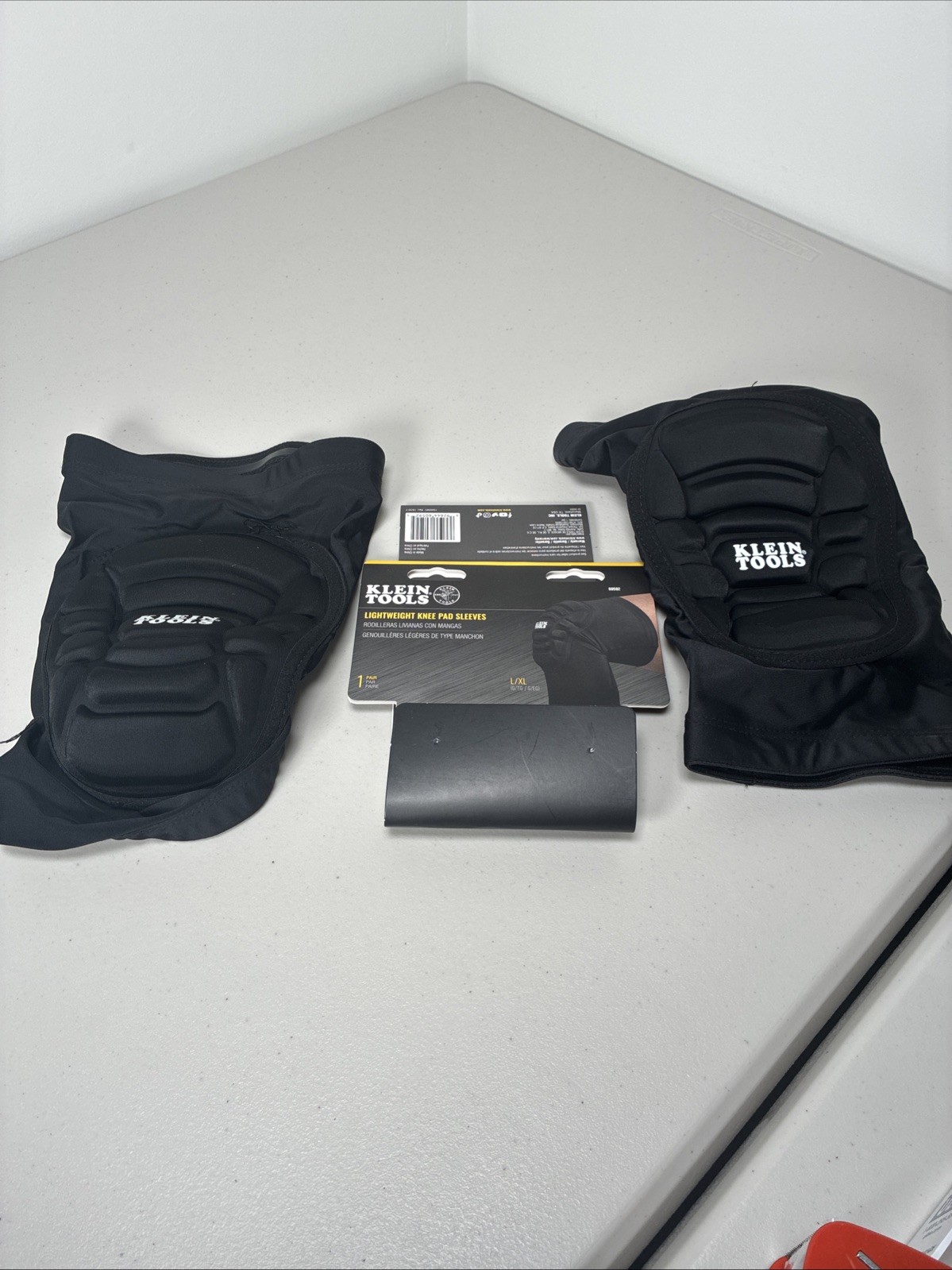 Klein Tools 60592 Lightweight Knee Pad Sleeves, L/XL