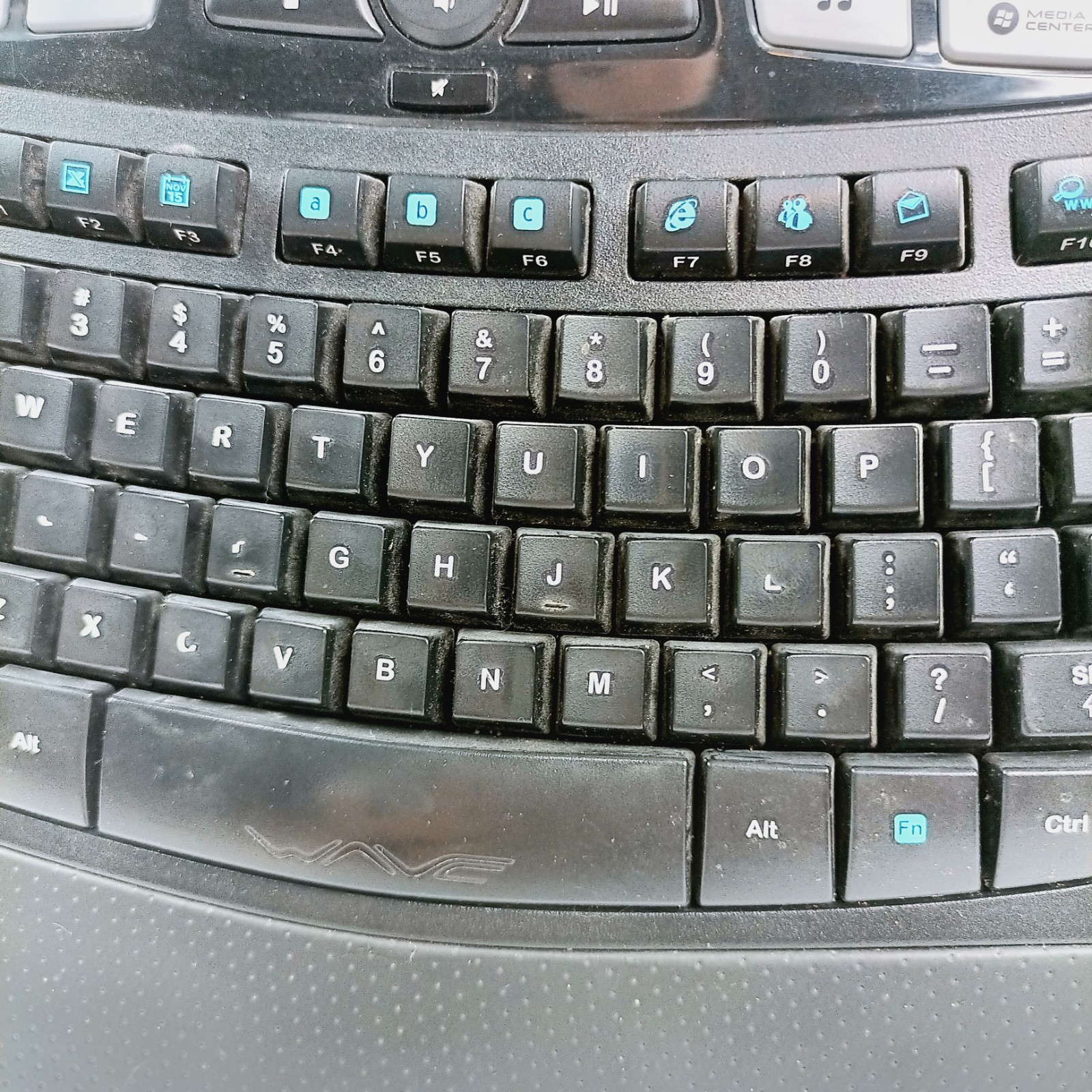 Logitech K350 Wireless Comfort Wave Keyboard No Dongle
