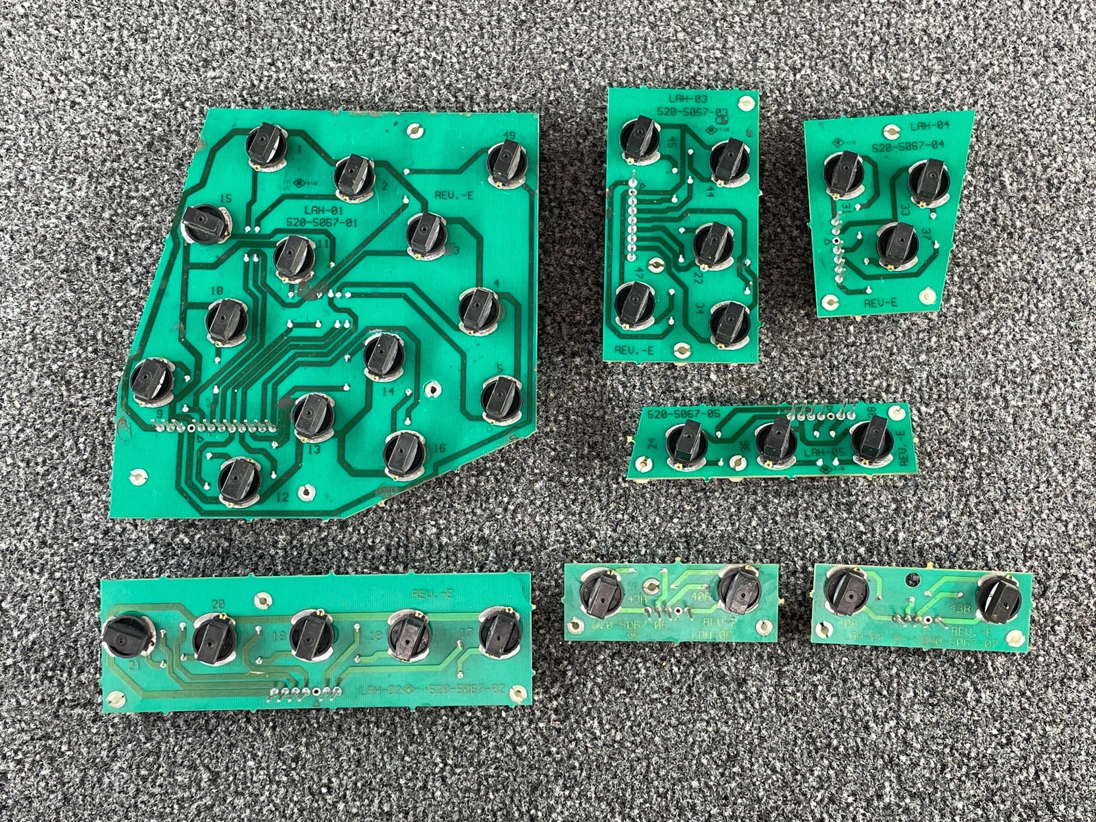 Data East Last Action Hero Pinball Under Playfield Lamp Circuit Board 520-5067-X