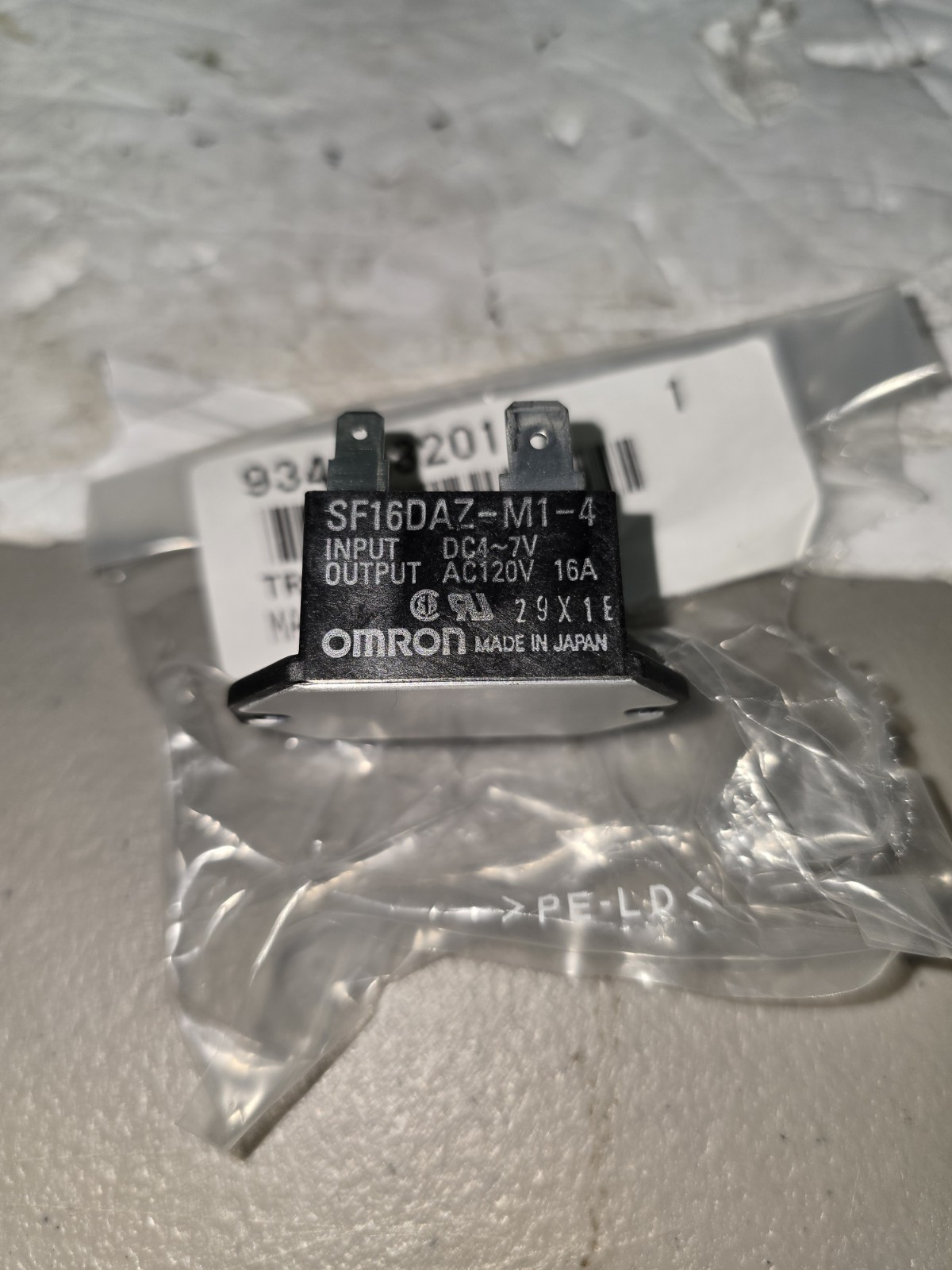 1Pcs New OMRON [SF16DAZ-M1-4] DC4-7V rectifier module(756)