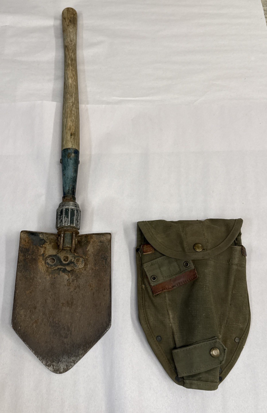 RARE! Postwar Copy Of US M1943 Entrenching Tool Made In Taiwan W/ Logo W/ Cover!