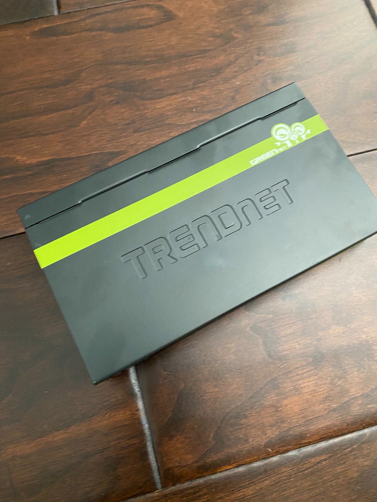 TRENDnet 8-Port Unmanaged Gigabit Switch with GREENnet Technology - TEG-S80Dg