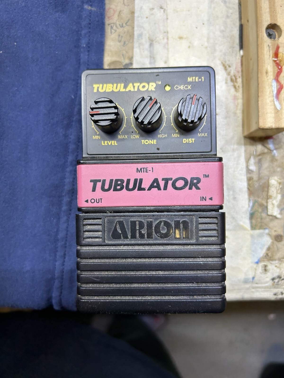 Arion MTE-1 Tubulator Distortion Guitar Effect Pedal