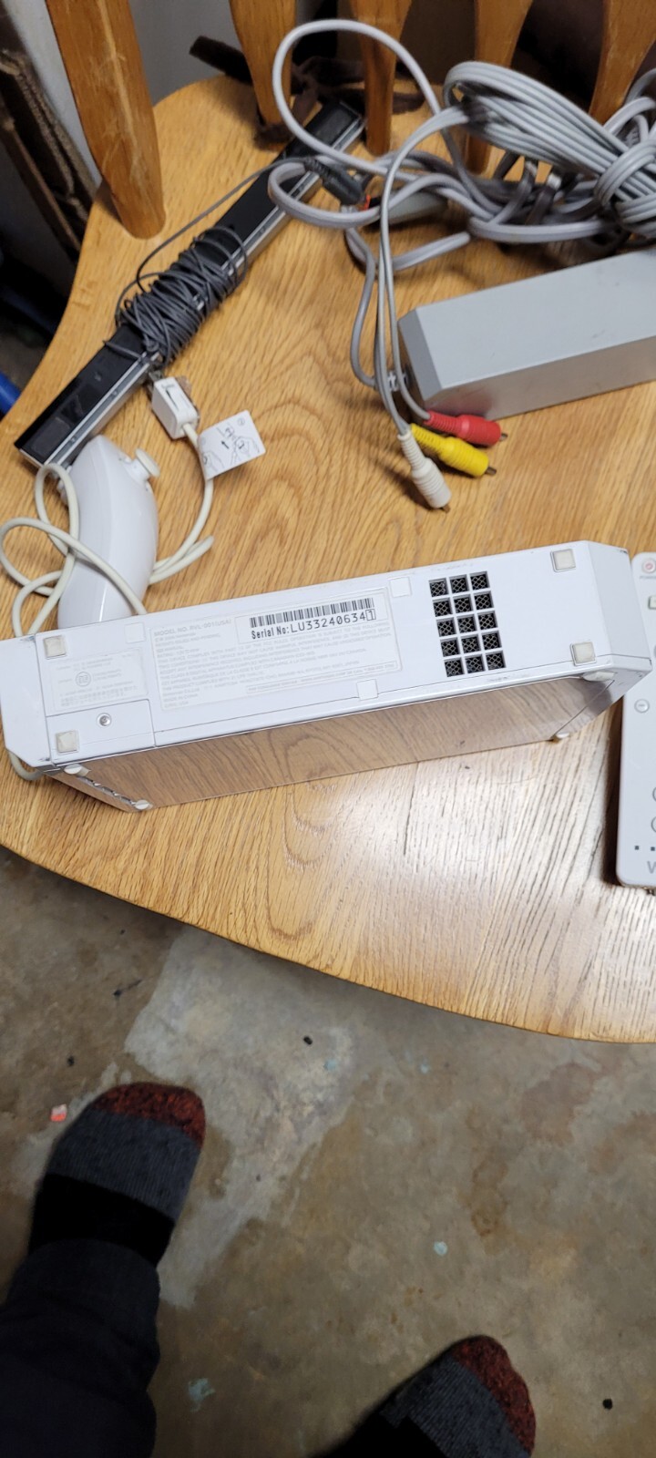 Nintendo Wii Console Bundle Tested Works Complete With 1 Remite And Nunchuck