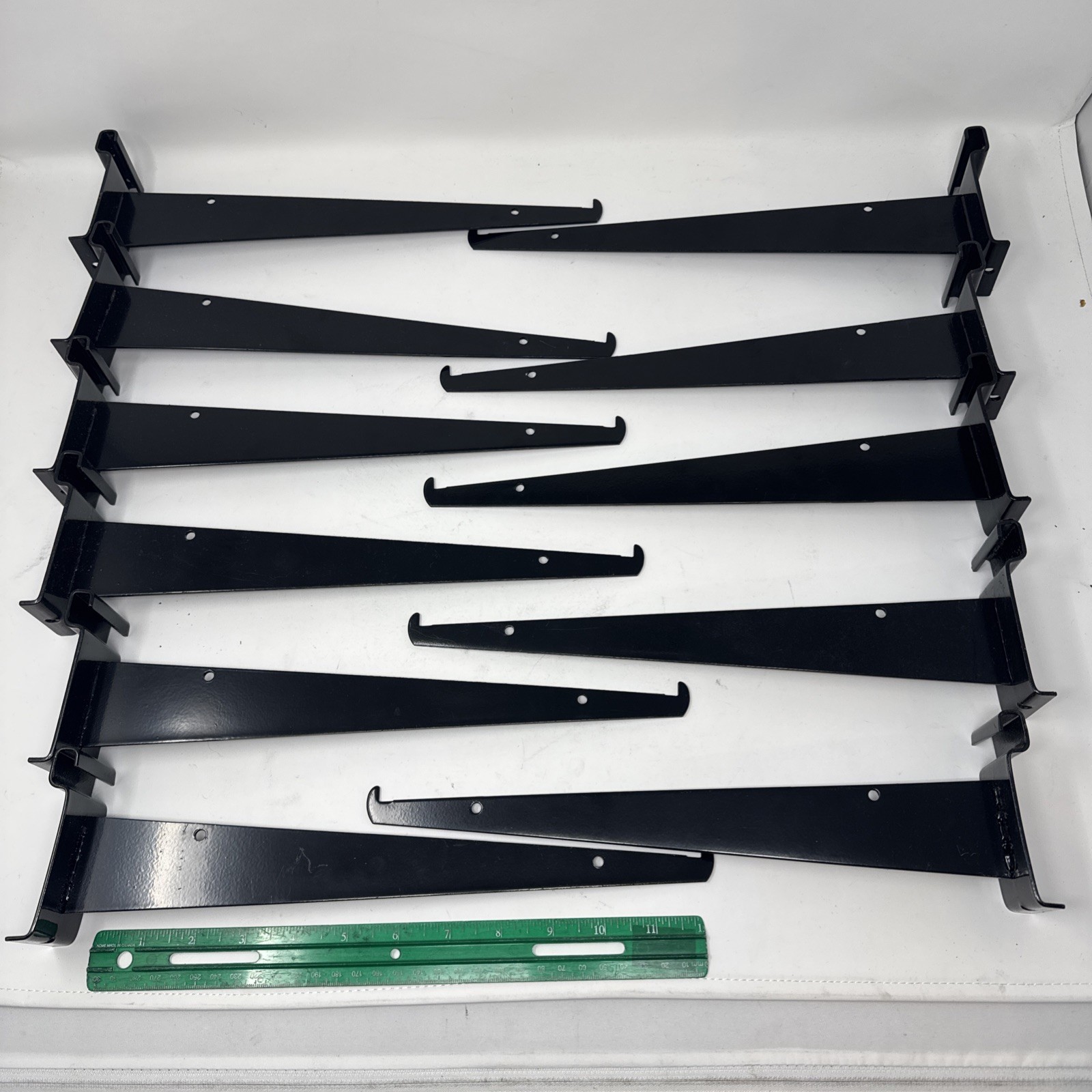 Lot of 11 12" Wire Grid Brackets Shelf Bracket Gridwall Black 3" On Center