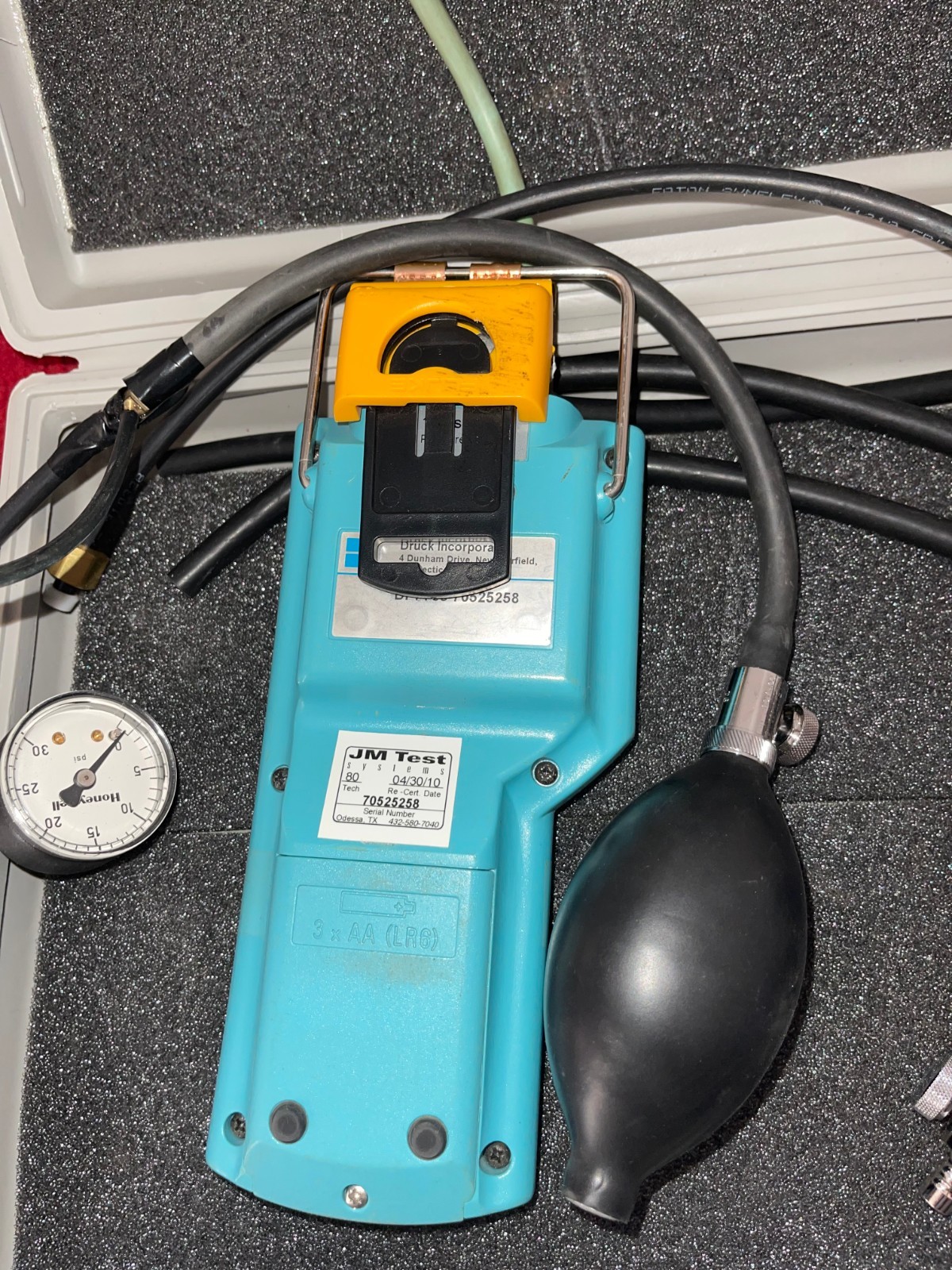 Druck DPI 705 Digital Pressure Indicator