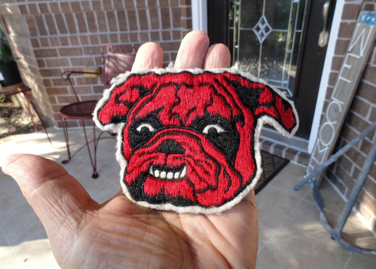 early vintage RED BULLDOG Cloth Patch GEORGIA FOOTBALL MASCOT? or maybe MILITARY