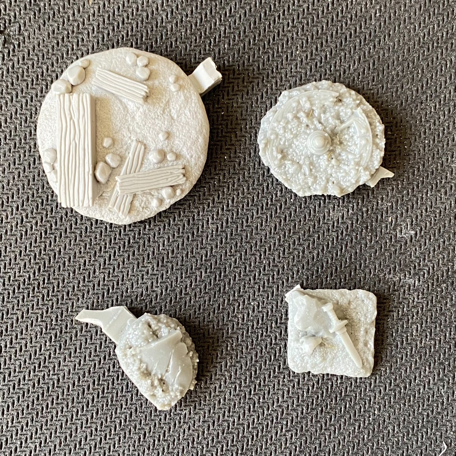 GW WFB - Assorted Resin Base detail (6B1 B260)
