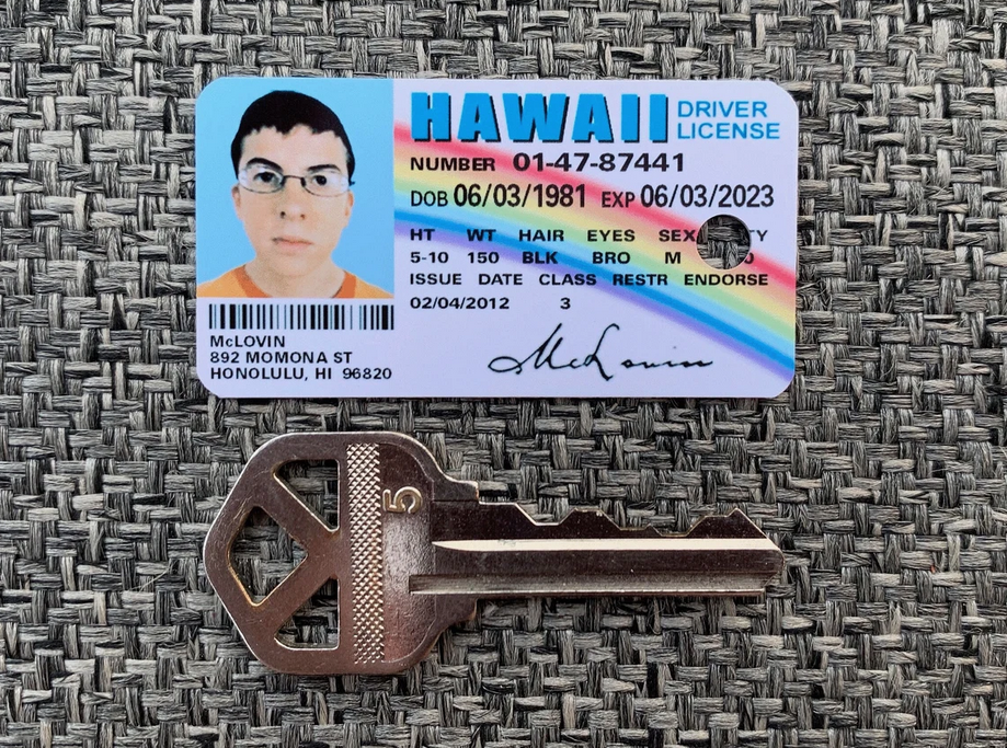 🤓 McLovin ID CARD - KEYCHAIN CARD