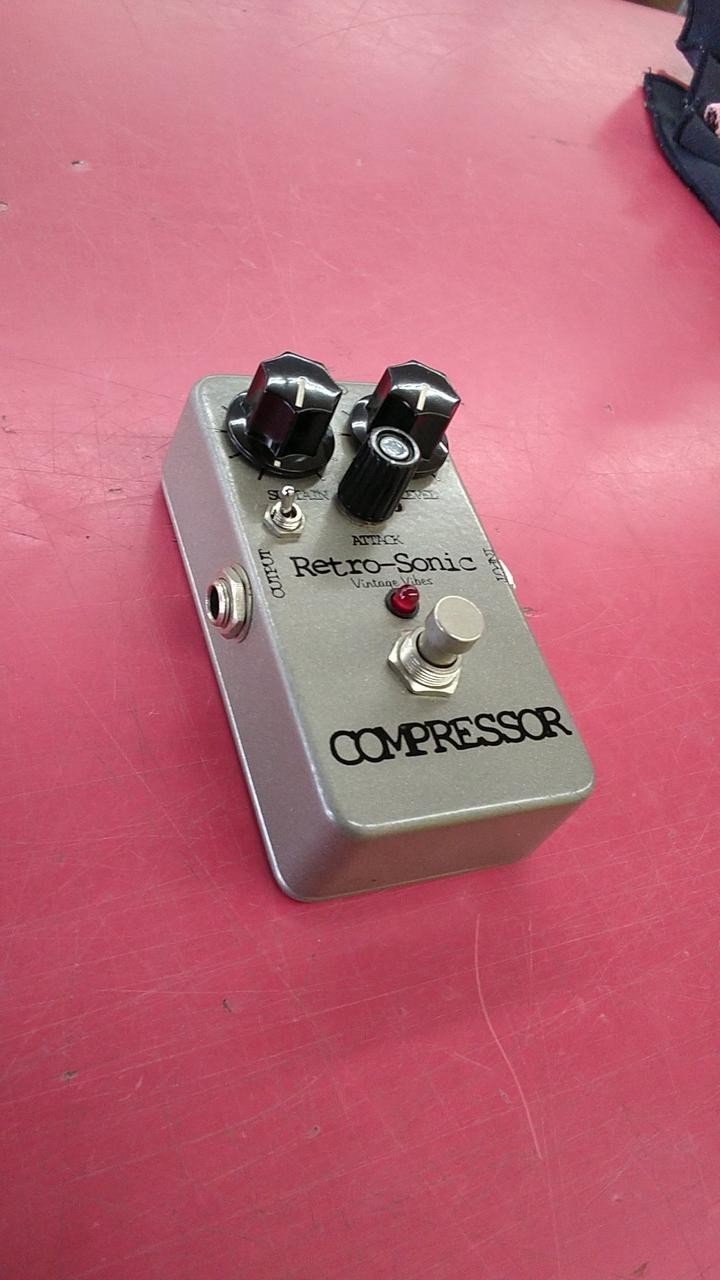 RETRO-SONIC / COMPRESSOR (no.260411)