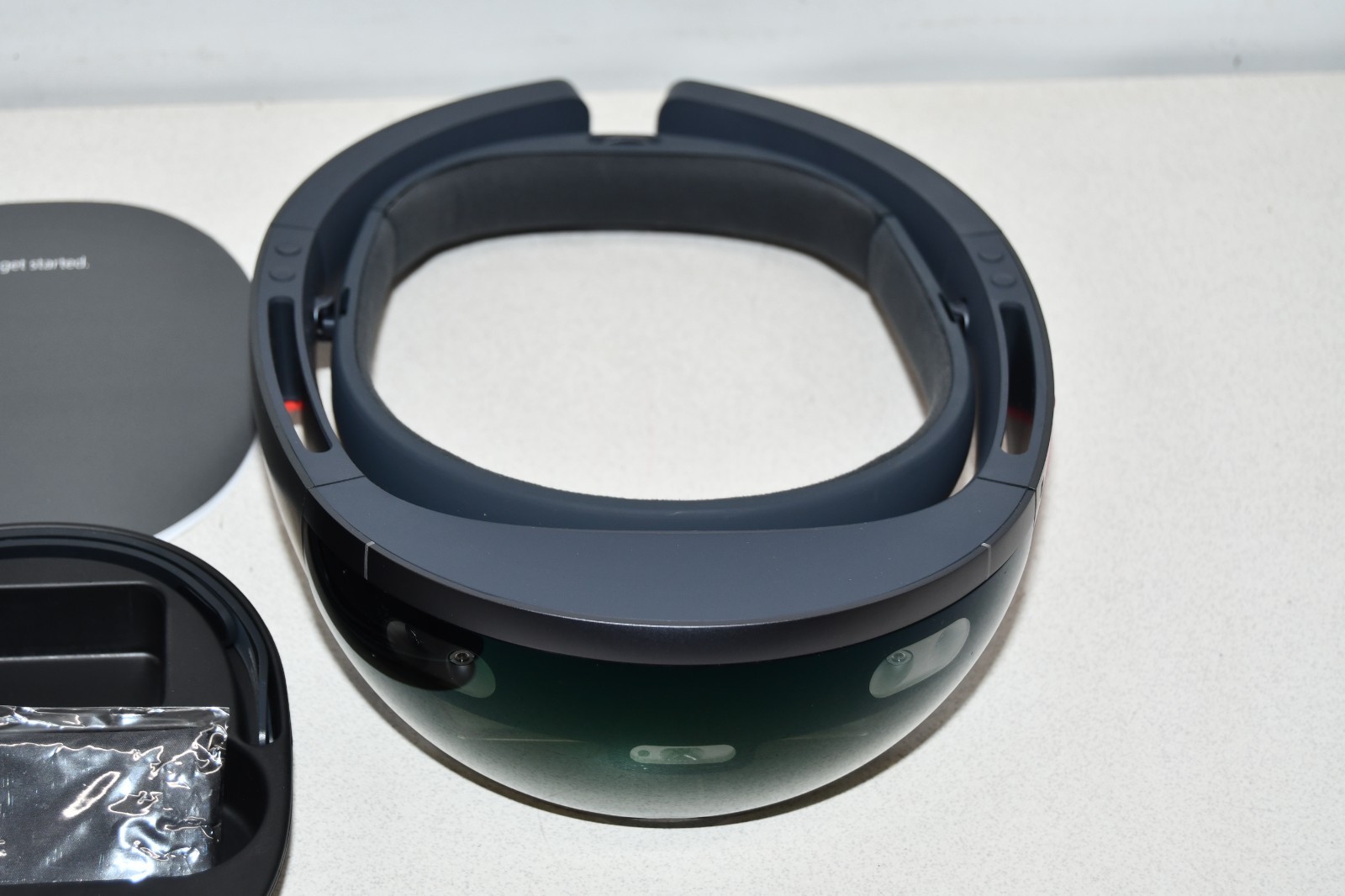 ^ Microsoft Hololens Generation 1 Virtual Headset Holo Lens #X8152