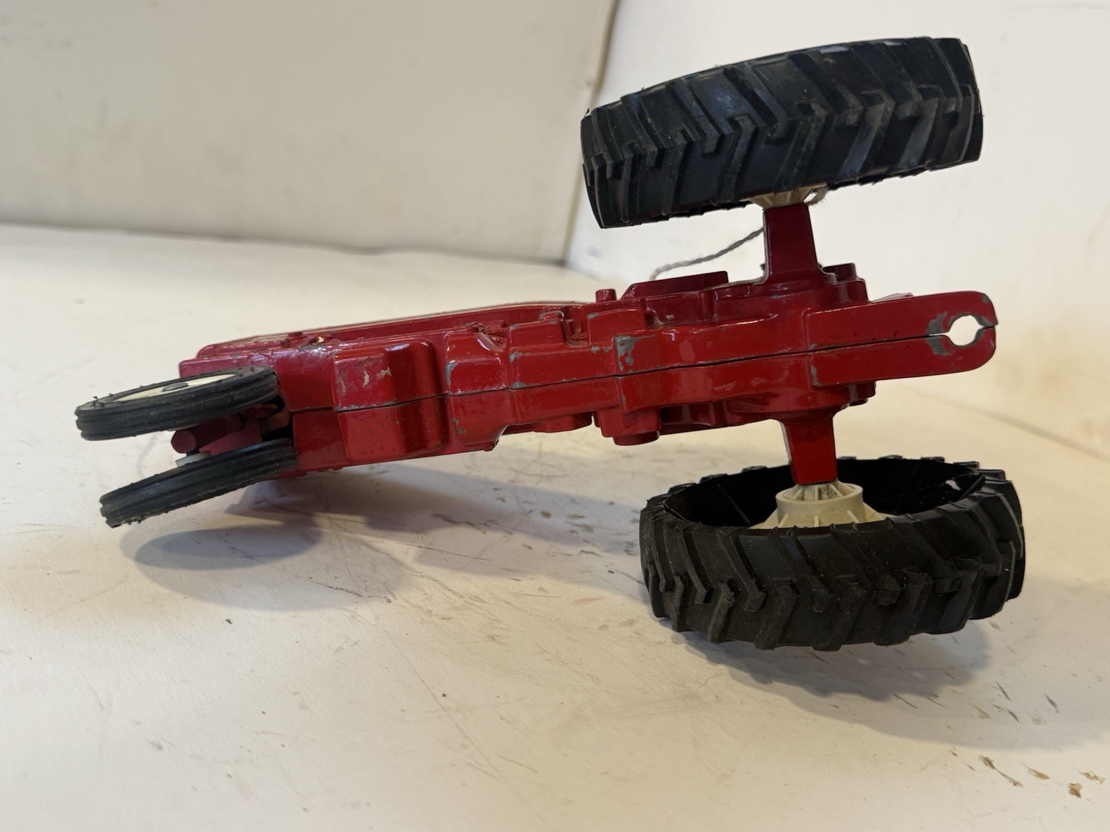 ERTL 1/16 International Tractor (27)