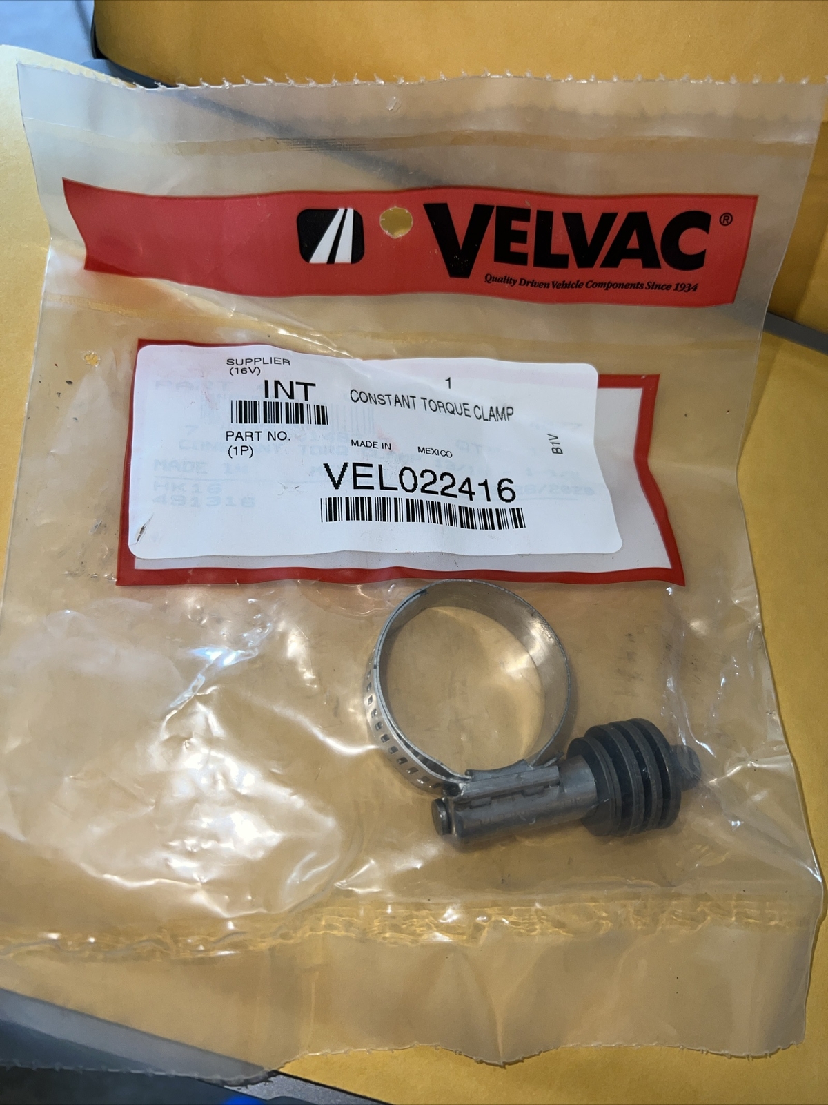 Velvac 022416 Hose Clamp   Torque Rated At 30 70 In./Lbs., Clamping Range 21 39