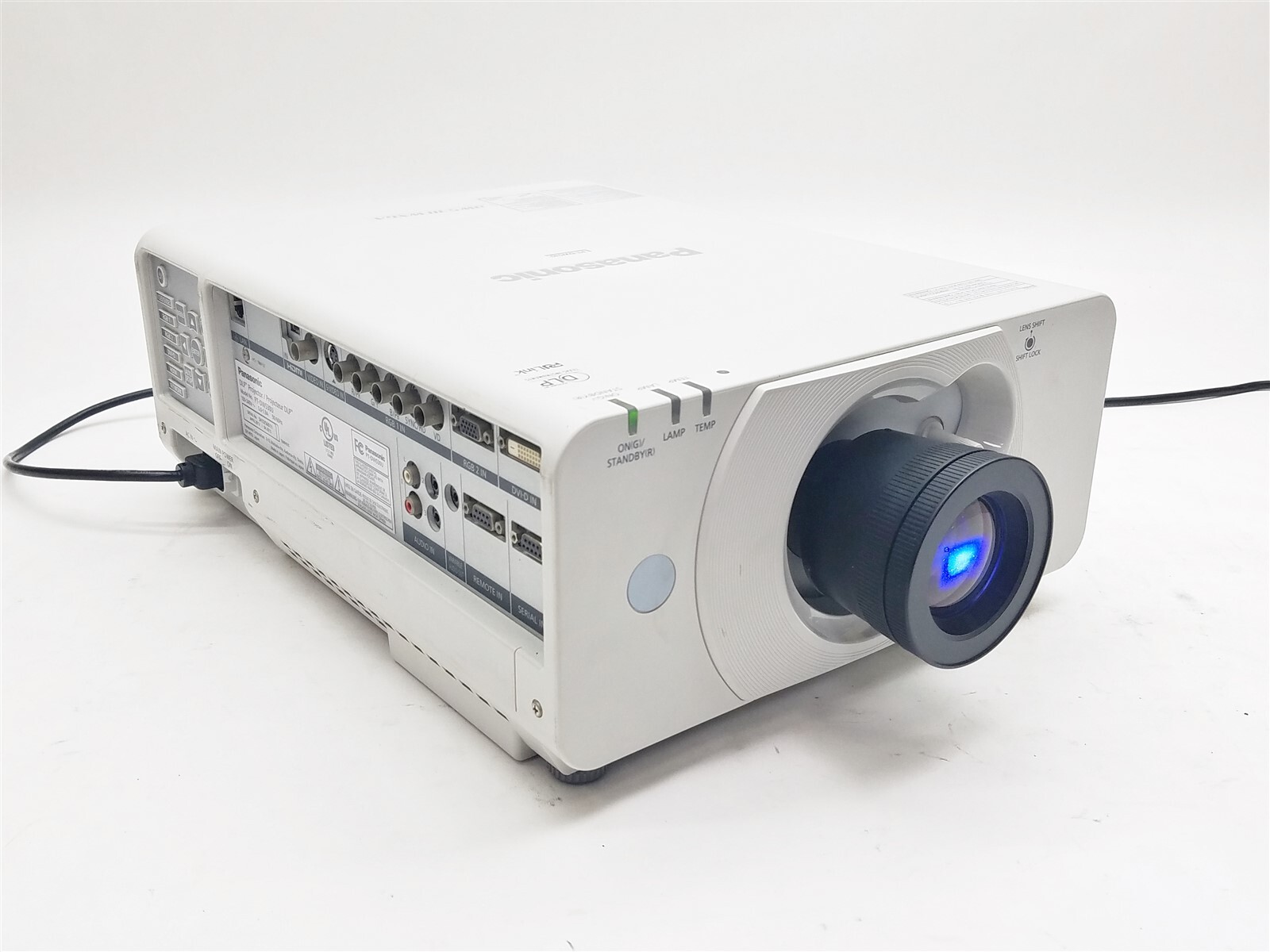 Panasonic PT-DW530U DW530 DLP HDMI 4000-Lumens 1280X800 WXGA Projector 950Hr