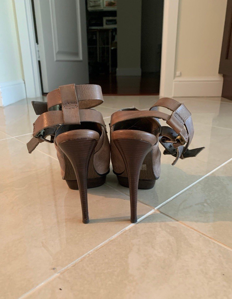 Miss Robertson heel boots
