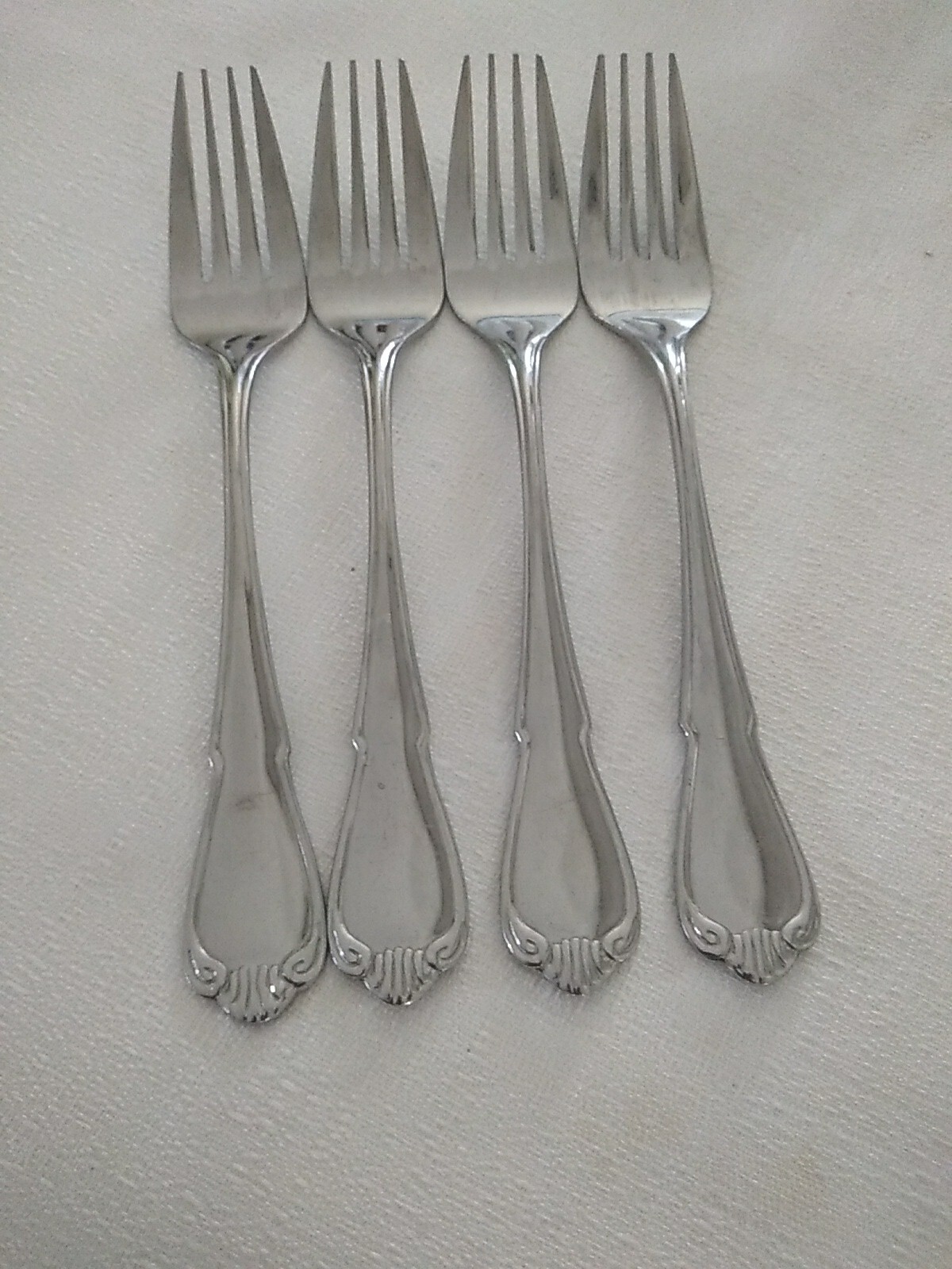 Pfaltzgraff PFF21 Salad Forks Set Of 4 Glossy Stainless Steel Flatware