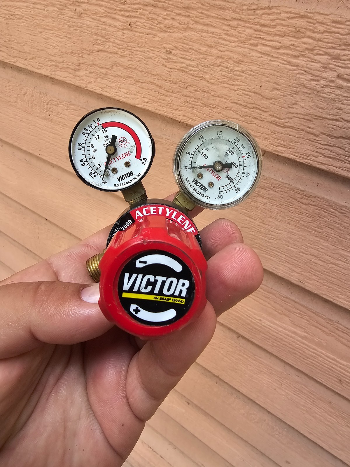 Victor G150-15-200R Acetylene Regulator - Works Great - Missing a Plastic Cover